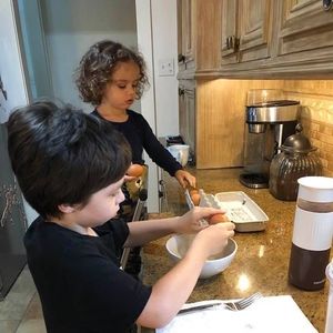 Meet your Posher, Lari